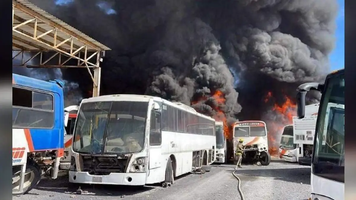 incendio camiones nuevo leon Cortesía Protección Civil de NL